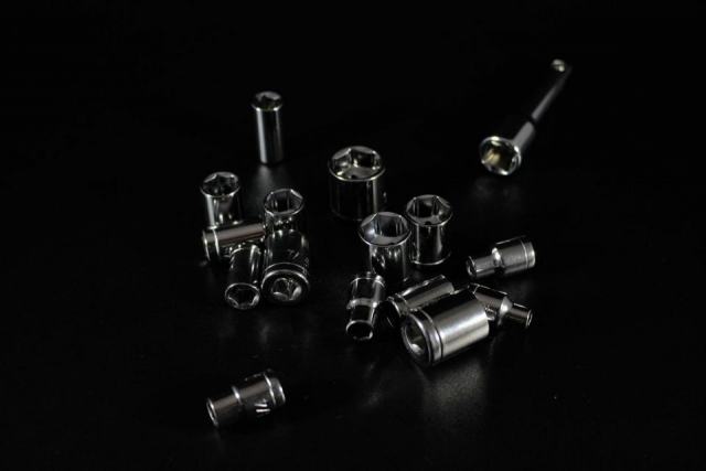 Assembler un meuble avec des aimants : techniques et choix